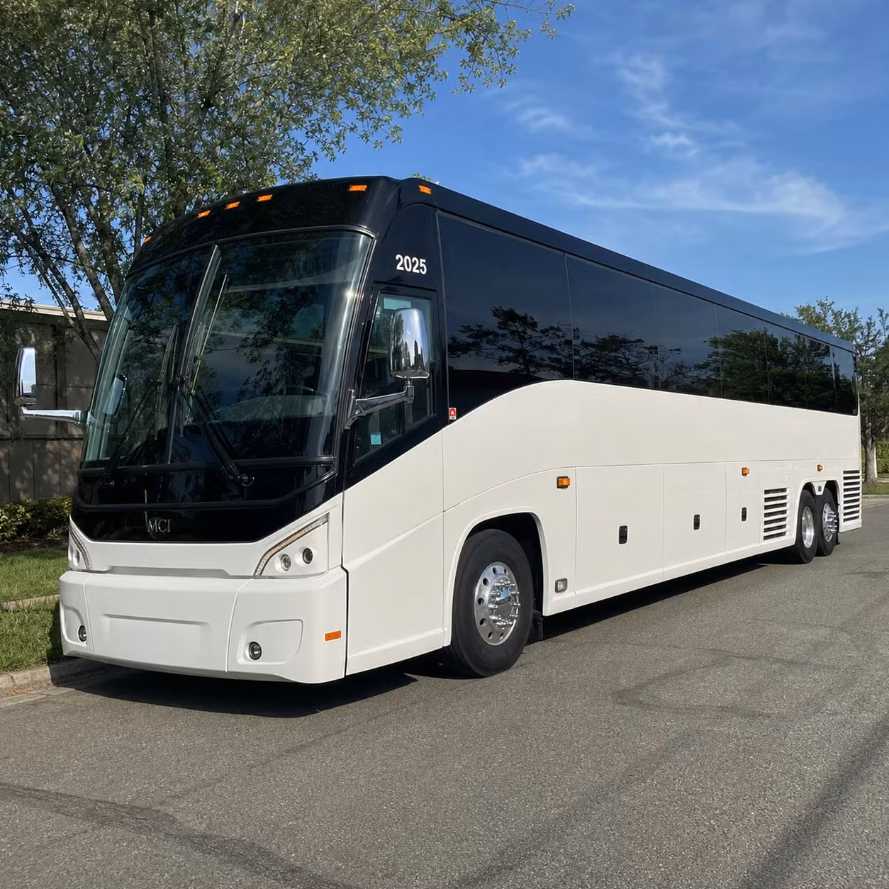 charter bus rentals for government employee commuter shuttles in el cajon