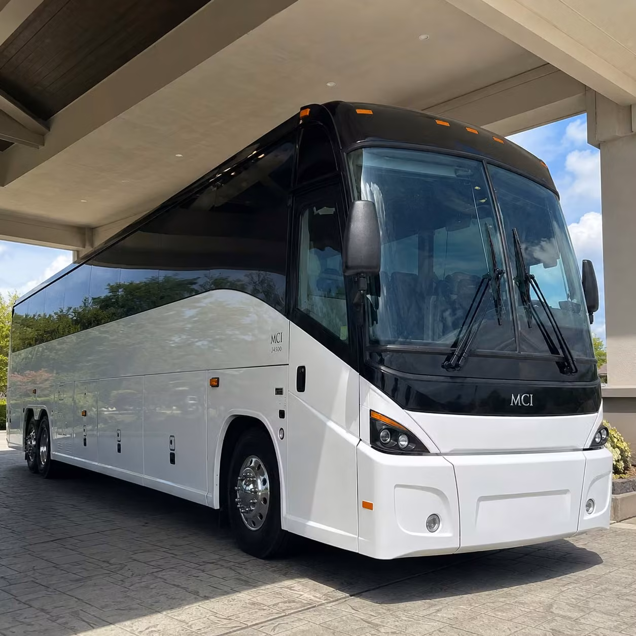 charterbusrentalelcajonca com lets you compare mcclellan palomar and cross border airport transfers too