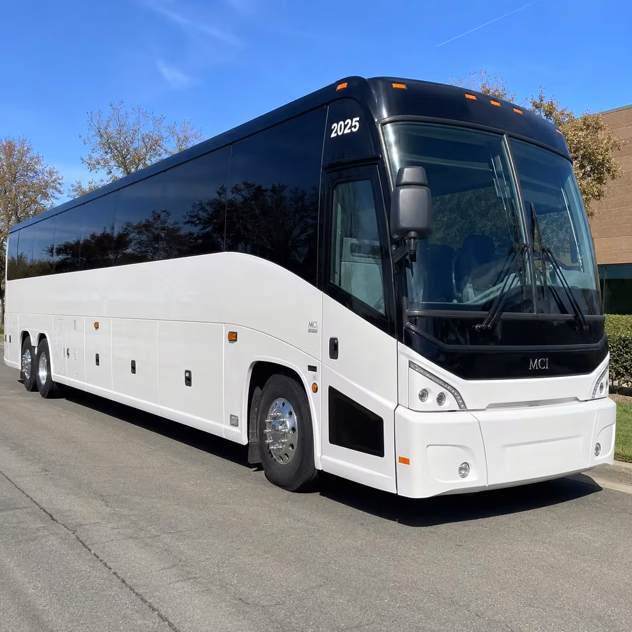 el cajoncharter bus rental